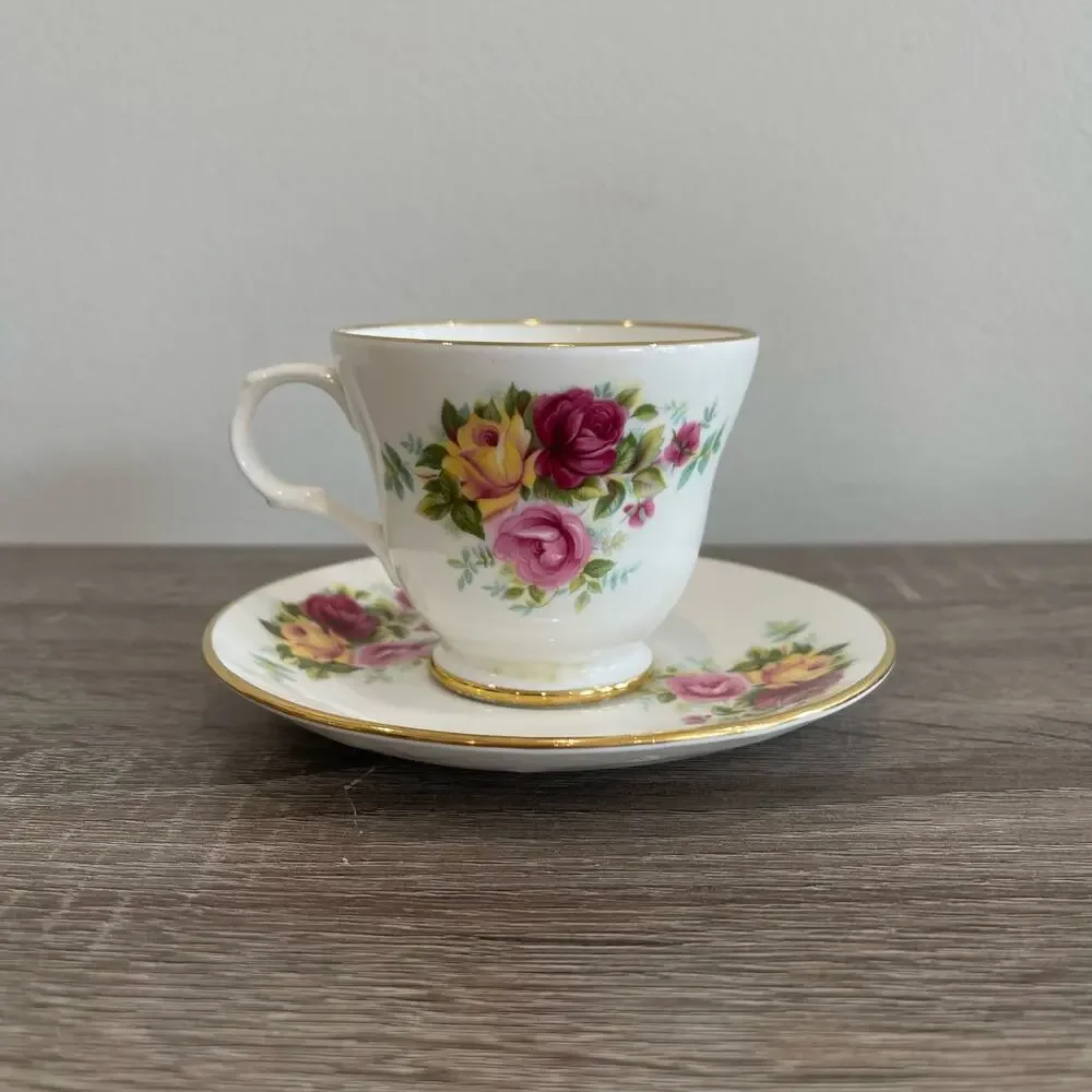 DRAYTON INTERNATIONAL - Fine FLORAL China - ENGLAND - Tea Cup